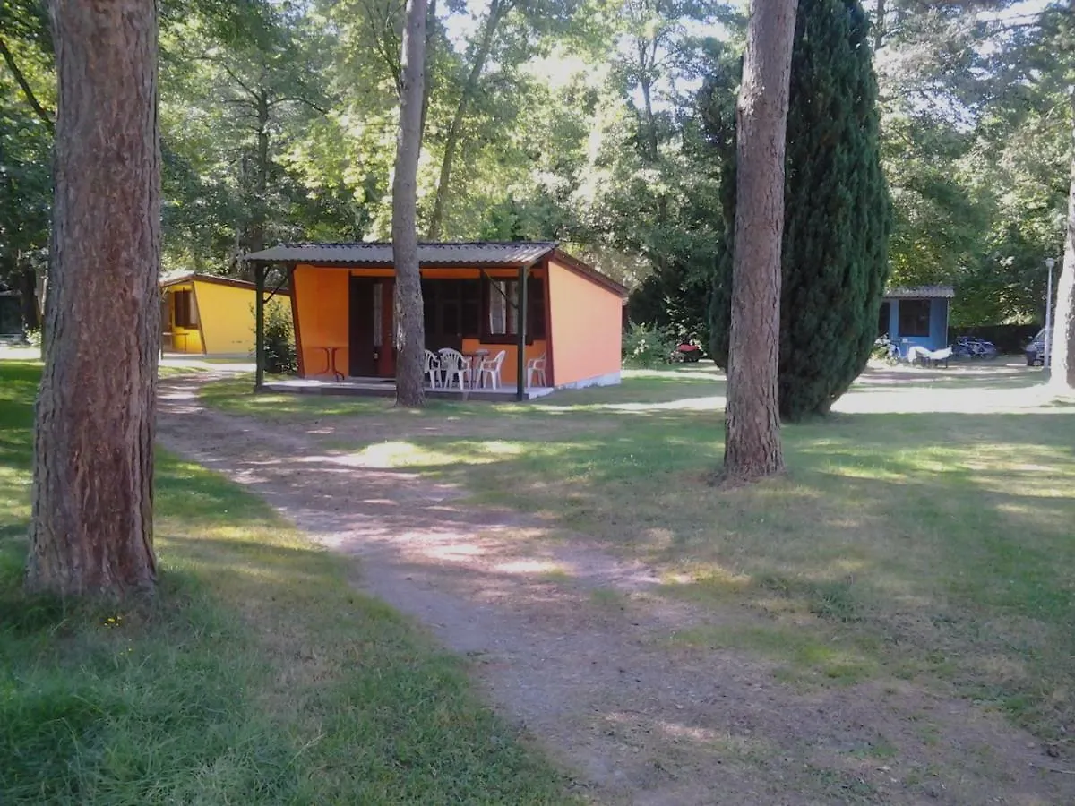 Campsite Les Plans Hotel Saint-Clement  France